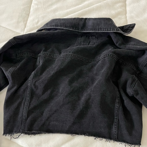 Forever 21 Cropped Black Jean Jacket - Picture 7 of 7